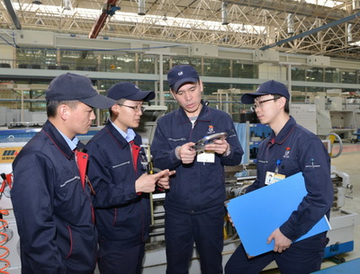 劉加良 中航工業(yè)哈爾濱東安發(fā)動(dòng)機(jī)(集團(tuán))首席技能專(zhuān)家