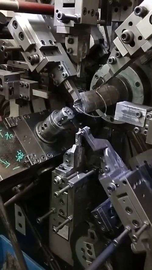 高端機械制作人工無法代替